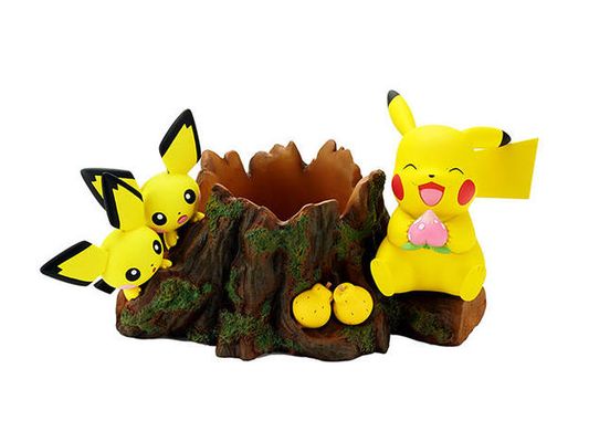 The series of Pokémon flower pot/ Chilling in the forest with Pikachu